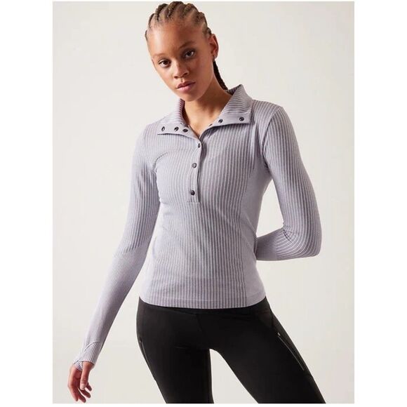 Athleta Flurry Seamless Henley Top Grey Ribbed Stripe Run Thumbhole Small 466524 - Picture 1 of 9